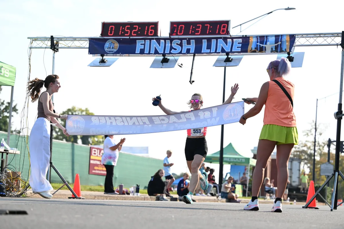 Three Sisters Marathon finish line